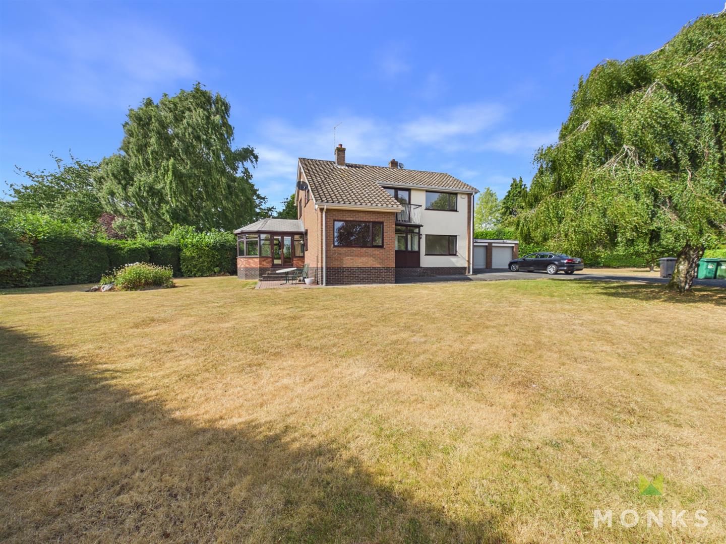 2 Stonehouse Drive, Oswestry, SY11 4HZ For Sale